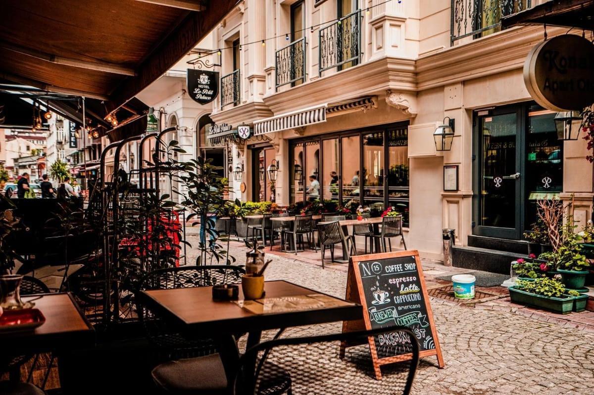 Gca Apart Victoriei Bukarest Eksteriør billede